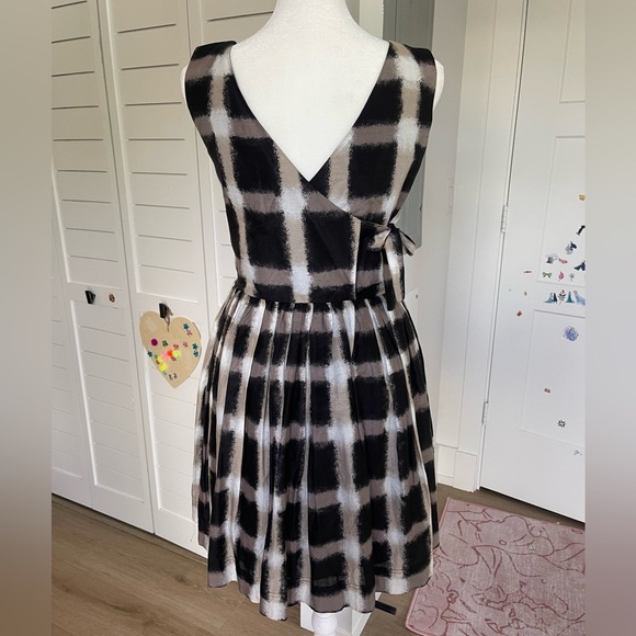 Marc By Marc Jacobs Silk Blend Mini Dress Check Plaid Fit Flare Gray - Size 0 - Picture 2 of 11